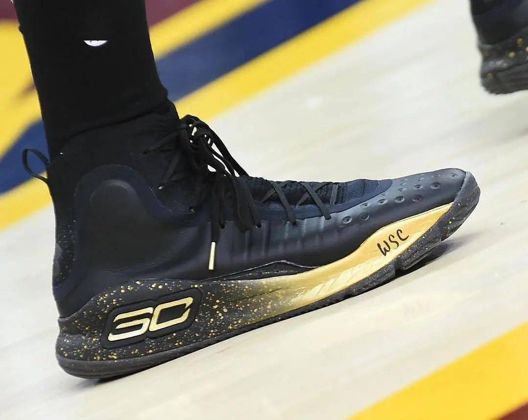 HTH sports-Rookie与80激战快船分钟,领先优势明显胜负难料!,库里焦点对战上演精彩一战-HTH sports